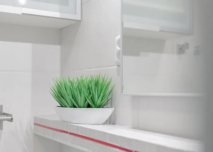 Ogrodowa 32 By Nyx *